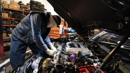 Solid US hiring lowers unemployment rate in latest sign of a still-sturdy job market