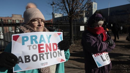Anti-abortion groups mount effort to strip Planned Parenthood funding ahead of Supreme Court hearing