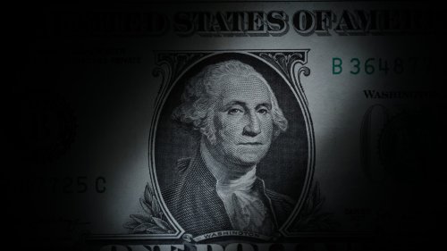 Strange sell-off in the dollar raises the specter of investors losing trust in the US under Trump