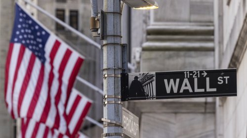World shares mostly gain ahead of earnings and data releases