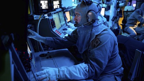 US Navy warship shoots down a drone launched by Houthis from Yemen