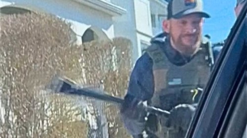 ICE agents smashed car window and seized Guatemalan man who's seeking asylum, family says