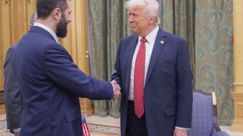 Trump meets with Syria's interim president, a first between the nations’ leaders in 25 years