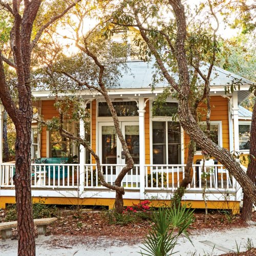 Designer Hannah Crowell Shows Us How to Think Big in This Tiny Oceanside, Florida Home—With Room for Seven — Southern Living