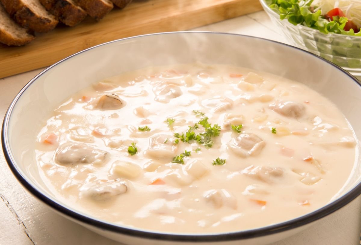 Easy Instant Pot Clam Chowder