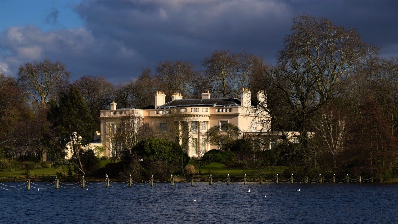 This $300 Million London Mansion Is Now the World’s Most Expensive Home for Sale