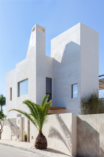 Villa Senses // Alejandro Gimenez Architects - Architizer Journal