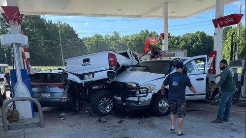 Several hurt after man crashes through Paulding County gas station, shoots self, deputies say