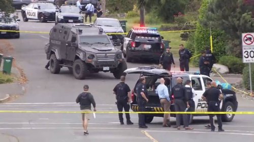 2 dead, 6 officers shot and injured during Saanich, B.C. bank robbery