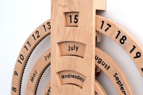 This automated perpetual calendar is a beautiful way to watch the years pass by | Arduino Blog