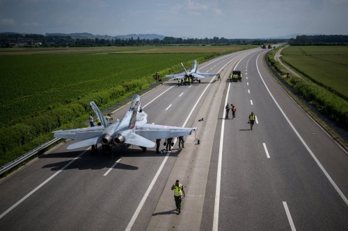 Switzerland to expand EU defense ties with new cyber-defense role