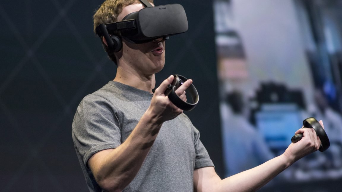 Facebook’s metaverse gambit is a distraction from its deep-seated problems