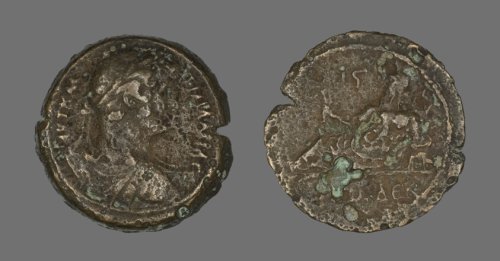 Coin Portraying Emperor Hadrian | The Art Institute of Chicago