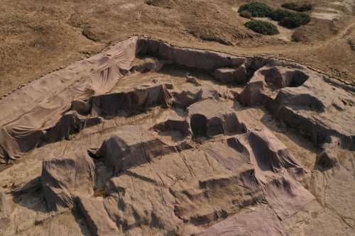 5,000-Year-Old ‘Tavern’ Still Stocked With Food Unearthed By ...