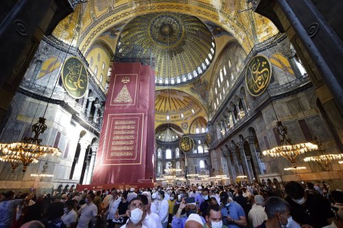 Hagia Sophia’s Marble Floors Suffer ‘Tremendous Damage’ From Cleaning Mishap