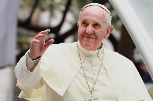 Pope Francis Has Died, Democratic Lawmakers Call for Stop to Trump’s Smithsonian Overhaul and More: Morning Links for April 21, 2025