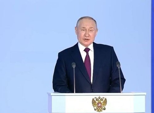 Mosca andrà al vertice Brics nonostante il mandato d'arresto per Putin