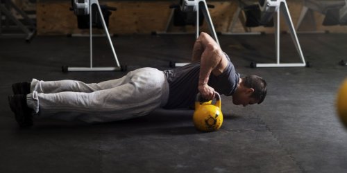 10 Legendary Workouts Every Man Should Try In 2016
