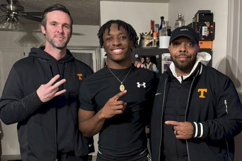 Nation’s No. 1 Running Back Announces Top 4 Schools on Saturday