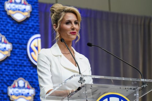 College Football Reporter Laura Rutledge Reacts to Matthew McConaughey's Dirty Joke on Saturday