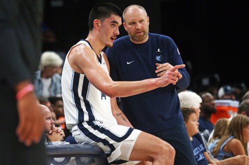 Grizzlies Rookie Zach Edey Disqualified From First NBA Game | Flipboard