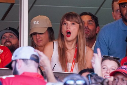 Taylor Swift Shouts Three-Word Message Following Travis Kelce's Touchdown