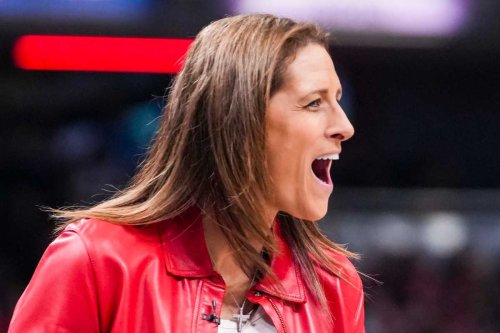 Fever Coach Stephanie White’s Public Appearance Draws Attention After Sky Win