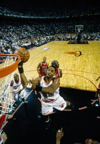 Former Charlotte Hornets star Alonzo Mourning says routine check-ups saved his life—twice