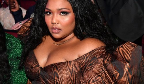 ‘No Facetune’: Fans are Stunned Over Lizzo's Weight Loss After She Posts This Photo