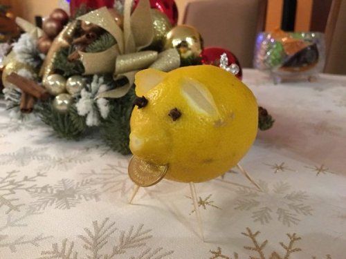 Lemon Pigs Are the World’s Newest New Year’s Tradition