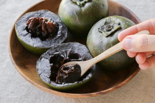 Does This Fruit Really Taste Like Chocolate Pudding?
