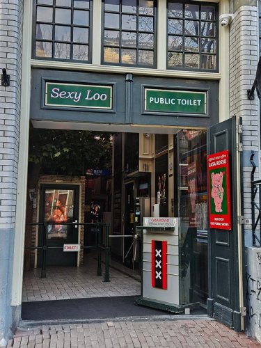 Sexy Loo