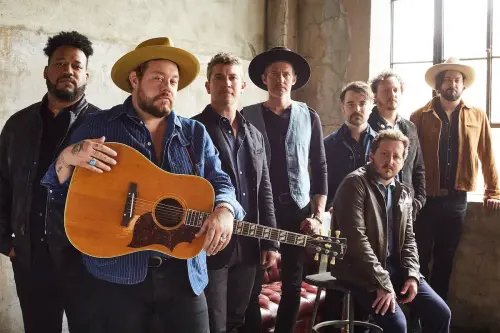 Live: Ever the Showman, Nathaniel Rateliff Showcases Exactly What Music Is Capable Of - Atwood Magazine