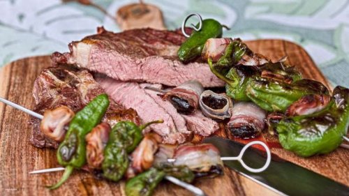 Prime Rib Steak vom Grill, Speckpflaumen, Speck-Paprika!