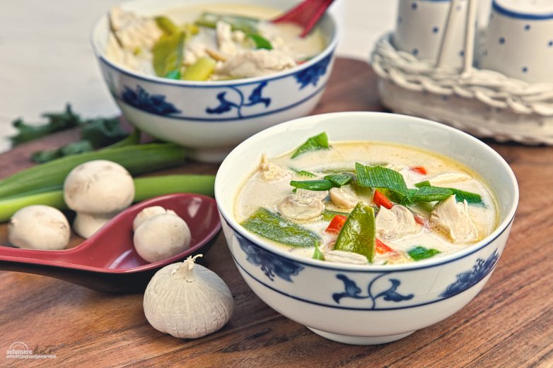 Tom Kha Gai Suppe, absolut aromatisch, fertig in 30 Minuten!