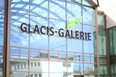 Zwölf und 14 Jahre alte Mädchen bei Diebstahl in der Glacis-Galerie erwischt