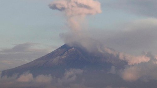 Flugausfälle nach Aschewolke über Vulkan Popocatépetl in Mexiko