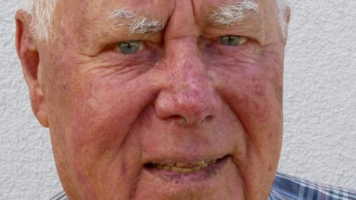 Früherer Holzheimer Schulrektor Josef Kast feiert seinen 90. Geburtstag