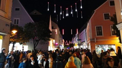 Lichter-Show trotz Energiekrise: So läuft heuer „Neuburg leuchtet“