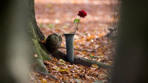 Mehr Urnengräber für den Altenstadter Friedhof