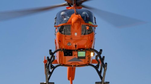 Hubschraubereinsatz: Elfjähriger vor Realschule schwer verletzt