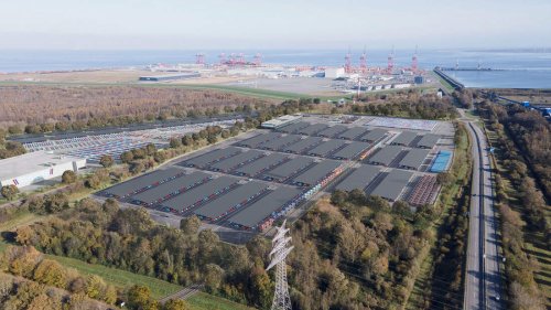 Jade-Weser-Port in Wilhelmshaven: Hier entsteht ein gigantischer Parkplatz für China-Autos