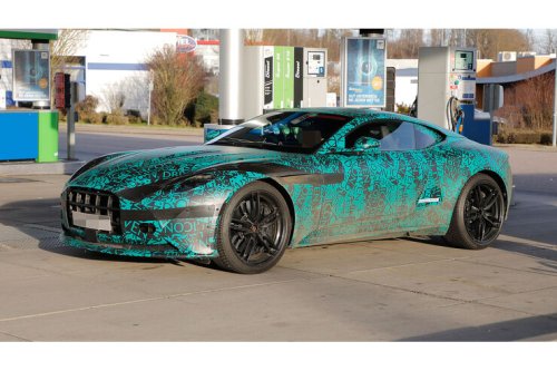 Aston Martin DB12 Erlkönig: DB11-Nachfolger startet ab Herbst 2023
