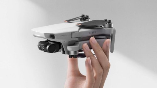 Este dron DJI Mini 2 es apto para volar sin licencia, graba en 4K y arrasa en Amazon por menos de 450 euros