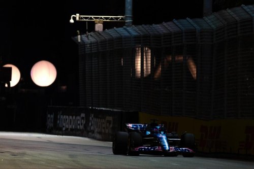Libres 3 F1 GP Singapur: Alonso 4º y Leclerc líder en pista mojada