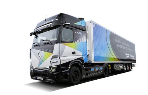 Mercedes-Benz Trucks reveals long-range eActros