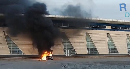 VIDEO - La session drift avec sa BMW se termine par un incendie
