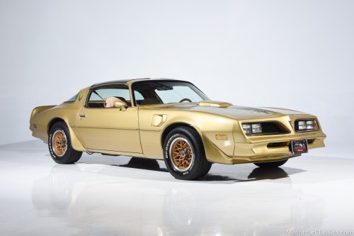 1978 Pontiac Trans Am Y88 With 6.6L V8 Flaunts Those Special WS6 and Gold Packs