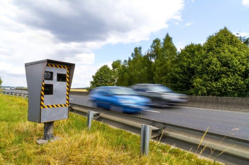 Excès de vitesse : il reçoit une amende de 1 875 € !