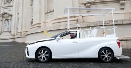 En 2019, le pape François a reçu voiture à hydrogène insolite !